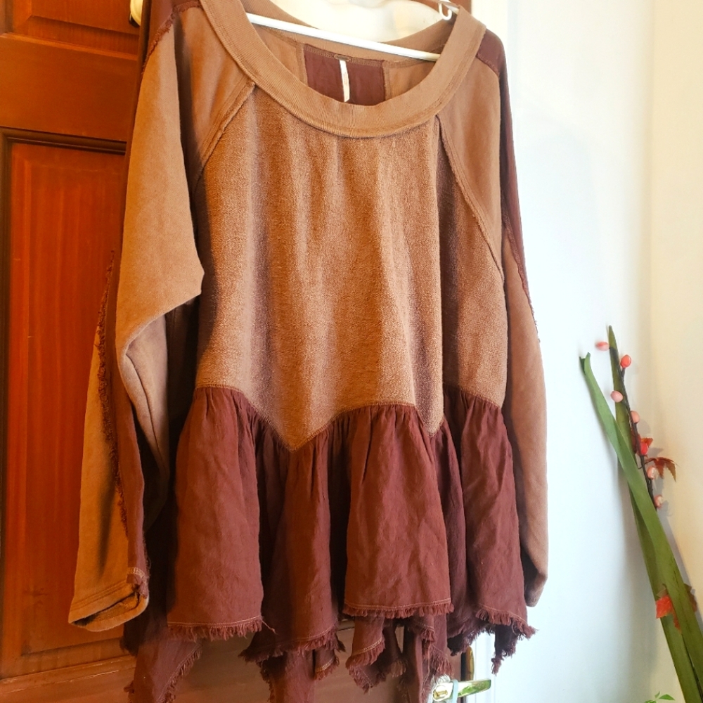 Free People Sweater🧡
